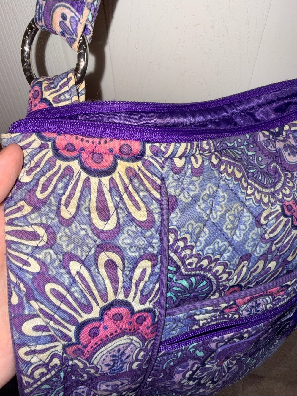Vera Bradley crossbody bag in the retired Lilac Tapestry. - Picture 4 of 5